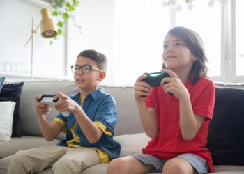 alt="kidsgaming"/>